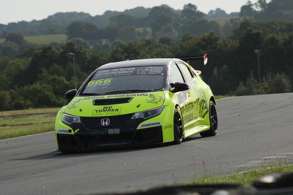 Jacob Sevel Andersen i Honda Civic TCR
(Foto: Motorsporten.dk)
